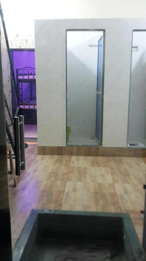 Star Dormitory Mumbai Bagian luar foto