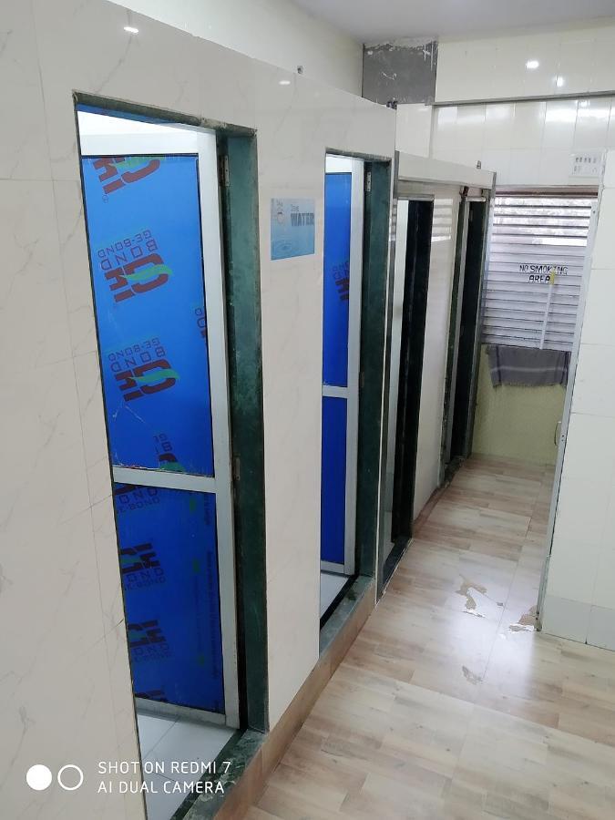 Star Dormitory Mumbai Bagian luar foto