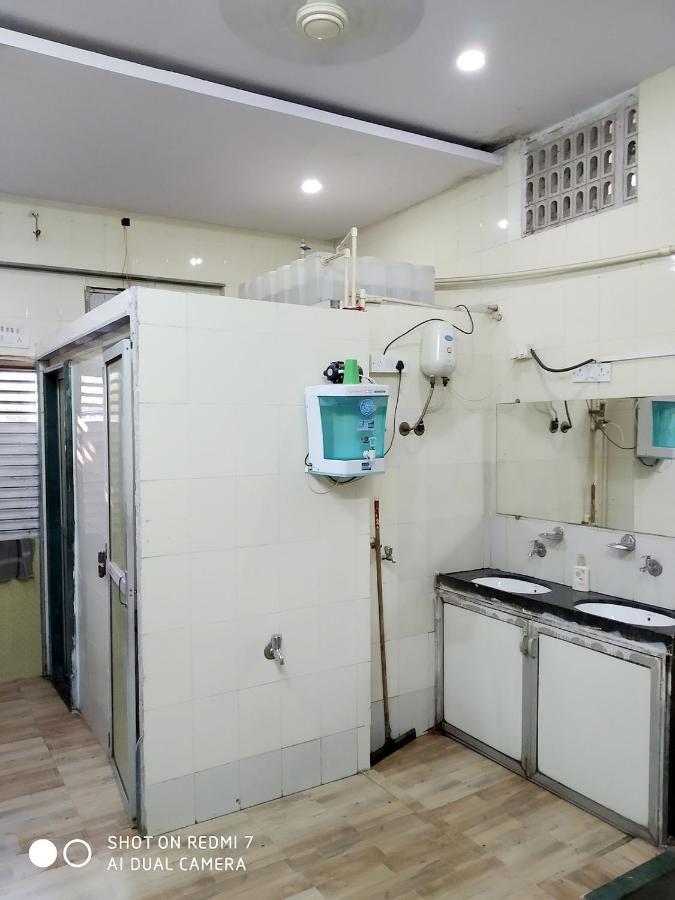 Star Dormitory Mumbai Bagian luar foto