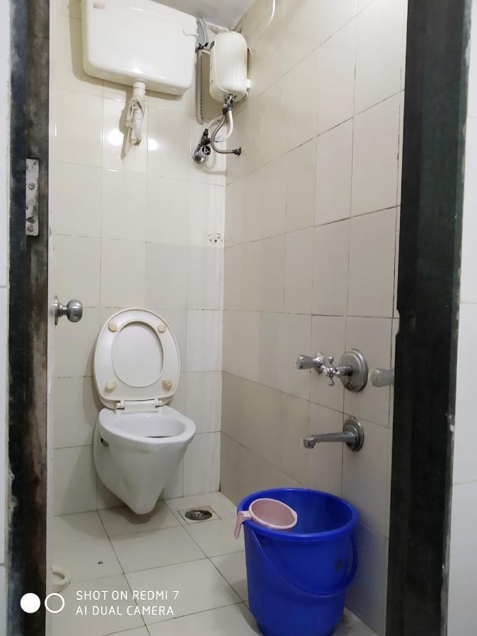 Star Dormitory Mumbai Bagian luar foto